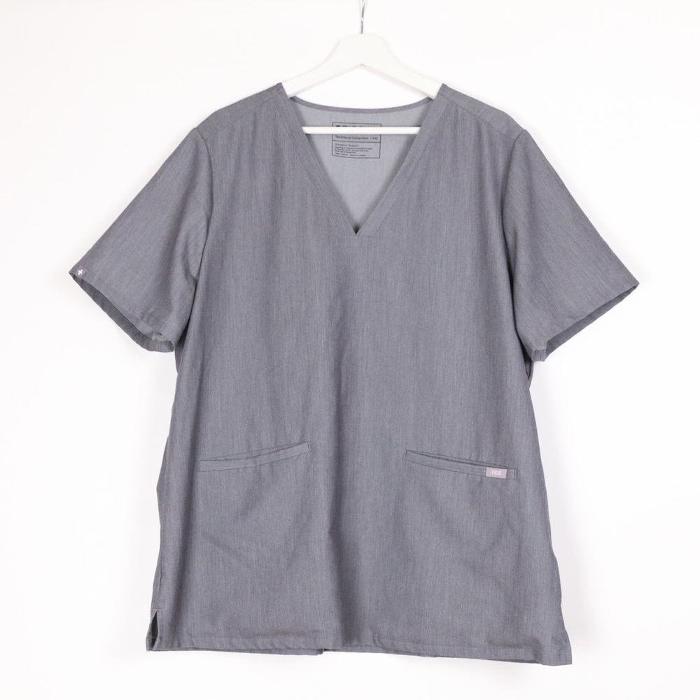 Figs Casma Three Pocket Scub Top Graphite